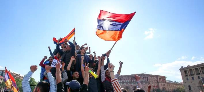 Εξελίξεις στην Αρμενία: Έτοιμος να κυβερνήσει δηλώνει ο ηγέτης της αντιπολίτευσης